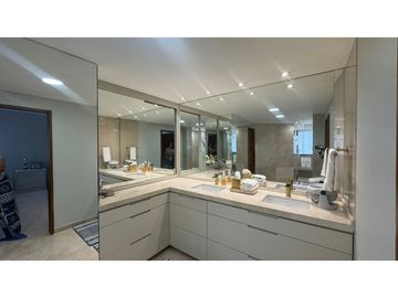 VENDO EXCLUSIVO APARTAMENTO EN BUEN SECTOR DE LA CIUDAD