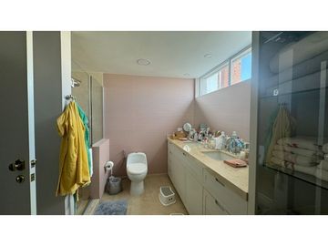 VENDO EXCLUSIVO APARTAMENTO EN BUEN SECTOR DE LA CIUDAD