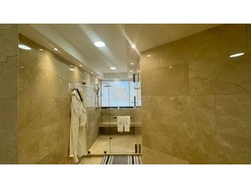 VENDO EXCLUSIVO APARTAMENTO EN BUEN SECTOR DE LA CIUDAD