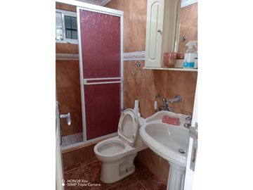 Venta de Amplia, Fresca y  Acogedora Casa Amoblada  en Muy Buena Zona