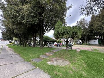 VENTA CASA EN NIZA, BOGOT
