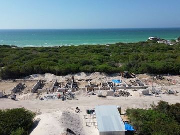 Preventa de hermosas villas en la playa a 100 metros del mar.