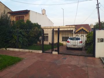 Chalet en venta en Temperley Este
