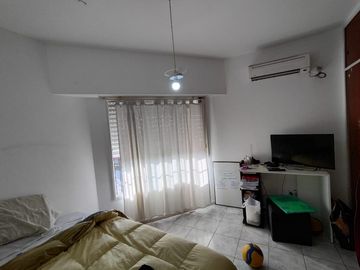 Casa PH en venta en Ramos Mejia Sur