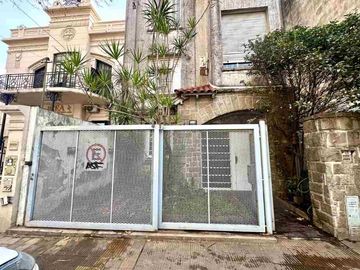 Casa PH en venta en Lomas de Zamora Oeste