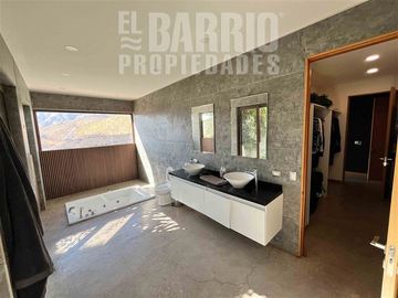 Casa en Venta en Chamisero / Chicureo
