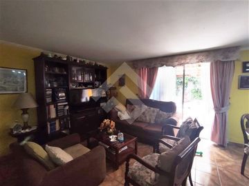 Casa en Venta en Av. La Florida/Enrique Olivares/ Alicahue