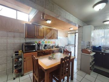 Casa en Venta en Av. La Florida/Enrique Olivares/ Alicahue
