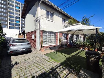 Casa en Venta en Av. Vicuña Mackenna Poniente/Los Pioneros.