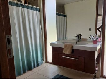 VENTA CASA EL ALGARROBAL II NEGOCIABLE.