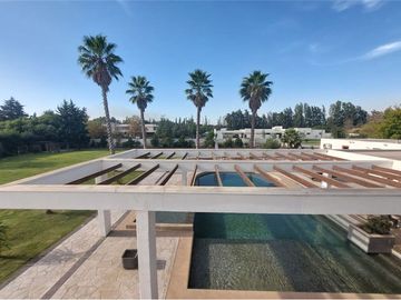 VENTA CASA EL ALGARROBAL II NEGOCIABLE.