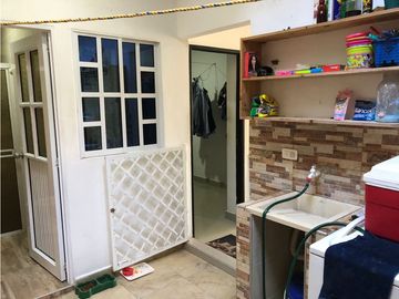 Casa en Venta 98m2 - de 2 Niveles en Villa Grande 2 - Cartagena