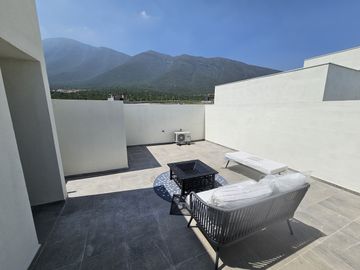 Casa Nueva Dominio Cumbres doble terraza Roof