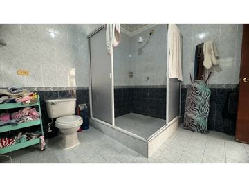 Casa bifamiliar de dos pisos en venta Barrio Zamorano Palmira Valle