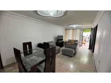 Casa bifamiliar de dos pisos en venta Barrio Zamorano Palmira Valle