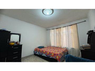 Casa bifamiliar de dos pisos en venta Barrio Zamorano Palmira Valle