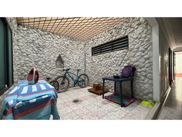 Casa bifamiliar de dos pisos en venta Barrio Zamorano Palmira Valle
