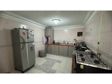 Casa bifamiliar de dos pisos en venta Barrio Zamorano Palmira Valle
