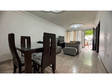 Casa bifamiliar de dos pisos en venta Barrio Zamorano Palmira Valle