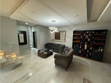 Venta de Residencia en Pachuca Fracc. Jade, por Zona Plateada