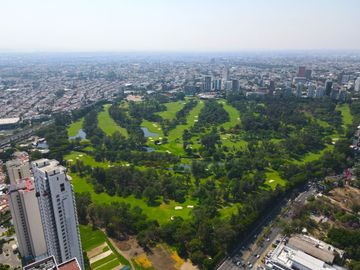 Departamentos en Venta Country Club Guadalajara, Vista al Campo de Golf.
