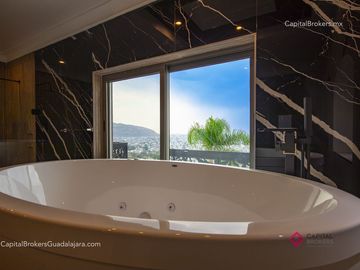 Espectacular Vista Casa Lujo en Bugambilias sur