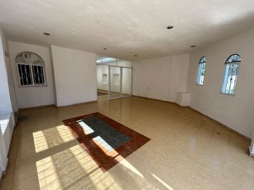 CASA EN VENTA, UNA PLANTA 