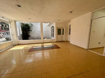 CASA EN VENTA, UNA PLANTA 