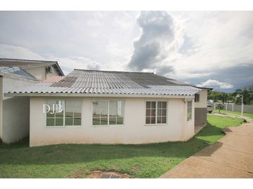 VENTA DE CASA EN ESQUINA EN PLAYA DORADA