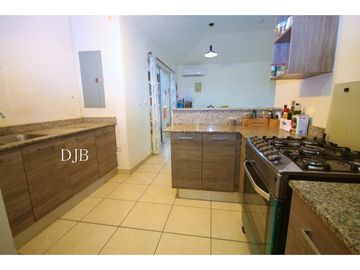 VENTA DE CASA EN ESQUINA EN PLAYA DORADA