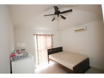 VENTA DE CASA EN ESQUINA EN PLAYA DORADA