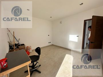 Casa en LOMAS DEL CAMPANARIO NTE en VENTA (MT)