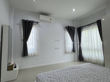 3 Bedroom House for sale in Pak Nakhon, Nakhon Si Thammarat
