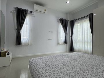 3 Bedroom House for sale in Pak Nakhon, Nakhon Si Thammarat
