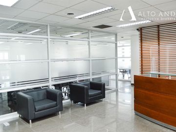 Oficina en Venta en Av el Salto 4001
