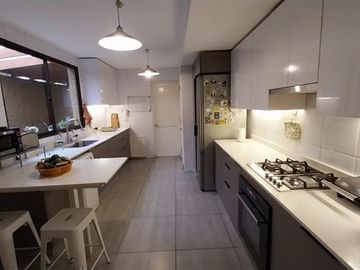 Casa en Venta en PEDRO FONTOVA/CLUB ALTOS DEL CARMEN!