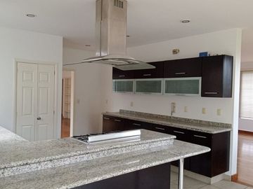 Excelente casa cerca de Santa Fe