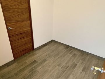¡Tu Hogar de Ensueño en Fraccionamiento Aqua 3 Lago Esmeralda!