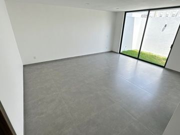 ¡Tu Hogar de Ensueño en Fraccionamiento Aqua 3 Lago Esmeralda!