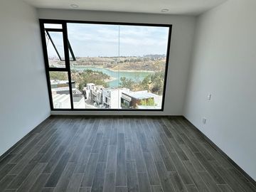 ¡Tu Hogar de Ensueño en Fraccionamiento Aqua 3 Lago Esmeralda!
