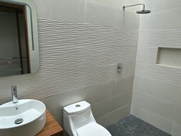 ¡Tu Hogar de Ensueño en Fraccionamiento Aqua 3 Lago Esmeralda!