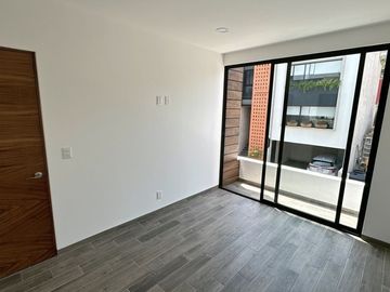 ¡Tu Hogar de Ensueño en Fraccionamiento Aqua 3 Lago Esmeralda!