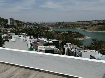 ¡Tu Hogar de Ensueño en Fraccionamiento Aqua 3 Lago Esmeralda!