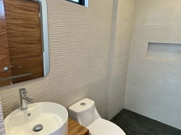 ¡Tu Hogar de Ensueño en Fraccionamiento Aqua 3 Lago Esmeralda!