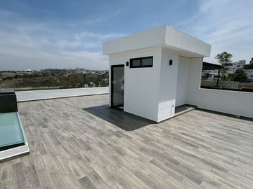 ¡Tu Hogar de Ensueño en Fraccionamiento Aqua 3 Lago Esmeralda!