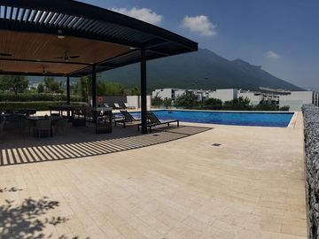 En venta Cumbres Poniente