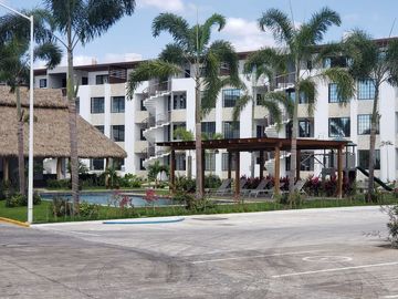 SE VENDE DEPARTAMETNEO EN MANZANILLO COLIMA,  CERCA DE PLAYA Y DE AVENIDAS PRINCIPALES.