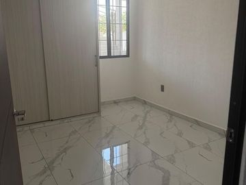 SE VENDE DEPARTAMETNEO EN MANZANILLO COLIMA,  CERCA DE PLAYA Y DE AVENIDAS PRINCIPALES.