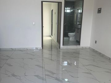SE VENDE DEPARTAMETNEO EN MANZANILLO COLIMA,  CERCA DE PLAYA Y DE AVENIDAS PRINCIPALES.