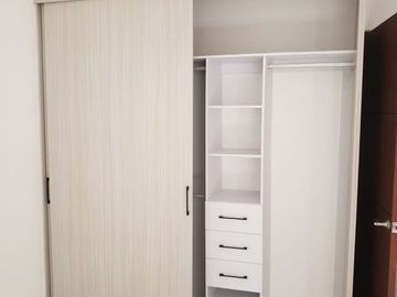 SE VENDE DEPARTAMETNEO EN MANZANILLO COLIMA,  CERCA DE PLAYA Y DE AVENIDAS PRINCIPALES.